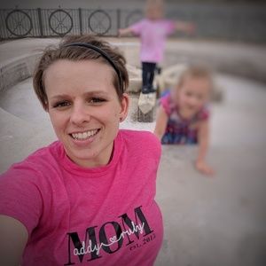 Meet your Posher, Stephanie